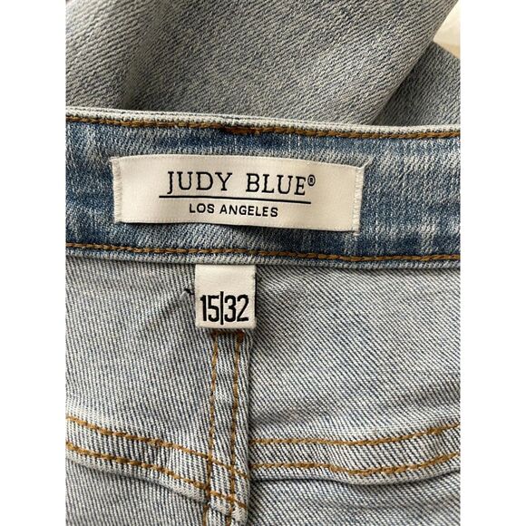 JUDY BLUE Light Wash Distressed Boyfriend Fit Jeans #JB8878, Size 15/32 - Picture 3 of 6